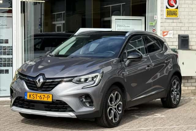 Renault Captur (2021) thumbnail 5