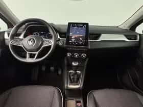 Renault Captur (2024) thumbnail 3