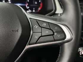 Renault Captur (2024) thumbnail 21