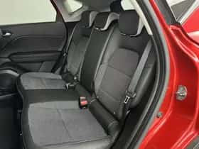 Renault Captur (2024) thumbnail 8