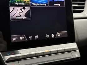 Renault Captur (2025) thumbnail 23