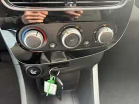Renault Clio (2020) thumbnail 12