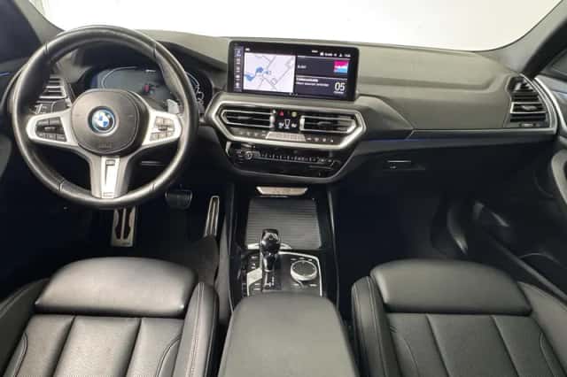 BMW X3 (2022) thumbnail 3