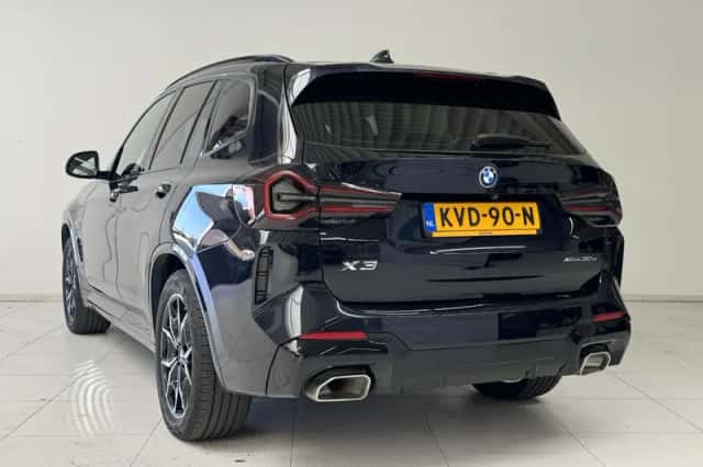 BMW X3 (2022) thumbnail 6