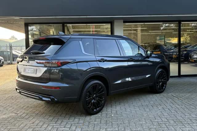 Mitsubishi Outlander (2026) thumbnail 5