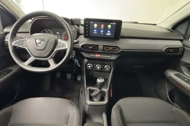 Dacia Sandero (2021) thumbnail 3