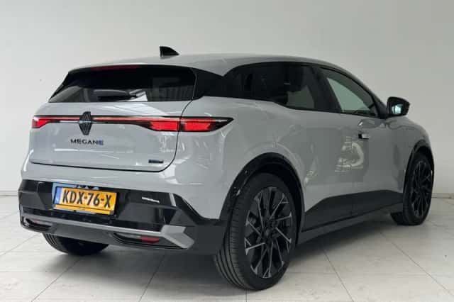 Renault Mégane E-Tech (2026) thumbnail 2