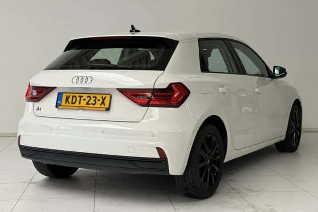 Audi A1 (2025) thumbnail 2