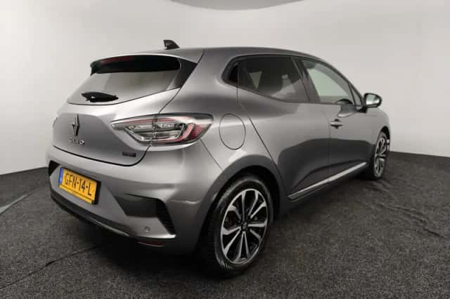 Renault Clio (2024) thumbnail 2