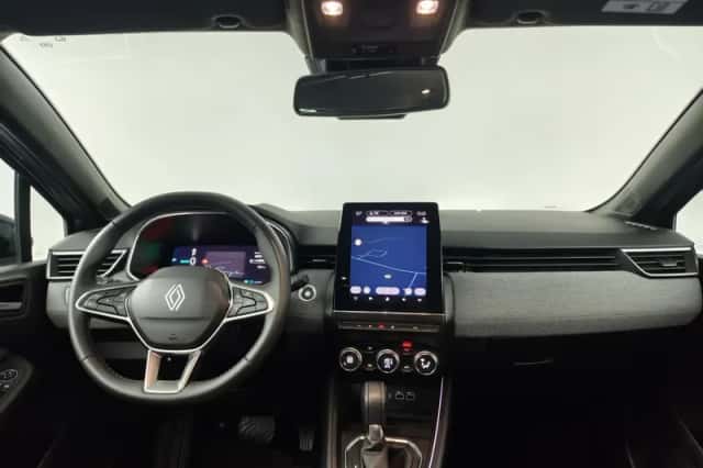 Renault Clio (2024) thumbnail 3