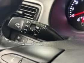 Kia Stonic (2018) thumbnail 26