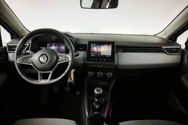 Renault Clio (2024) thumbnail 3
