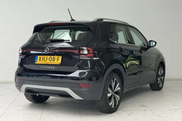 Volkswagen T-Cross (2022) thumbnail 2