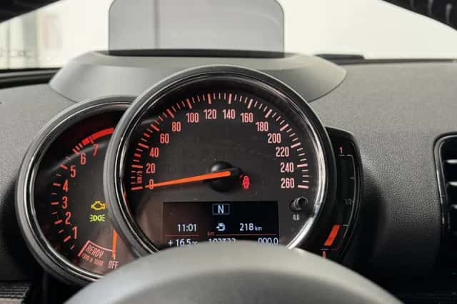 MINI Clubman (2018) thumbnail 4