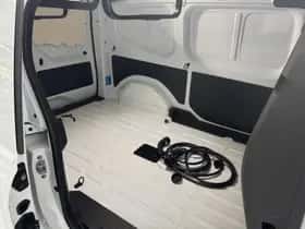 Renault Kangoo (2025) thumbnail 18