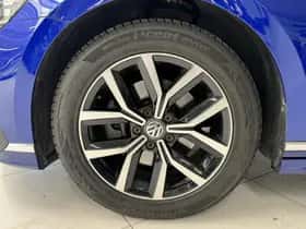Volkswagen Passat (2020) thumbnail 23