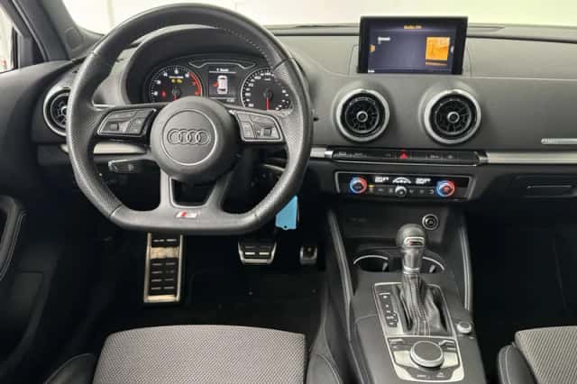 Audi A3 (2019) thumbnail 3