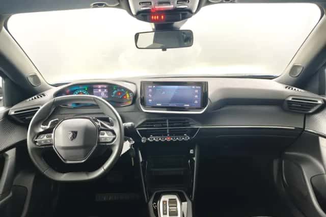 Peugeot 2008 (2025) thumbnail 3