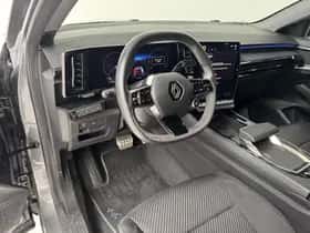 Renault Austral (2023) thumbnail 21