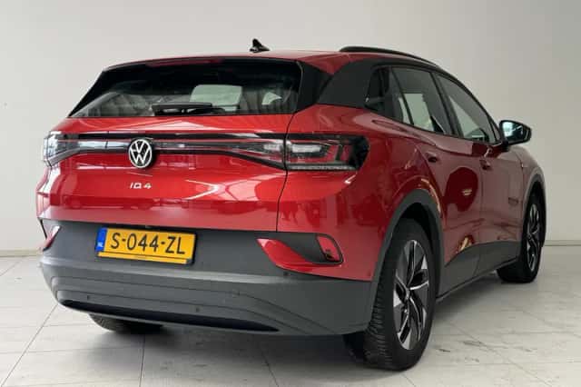 Volkswagen ID.4 (2023) thumbnail 2