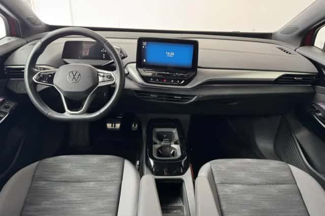 Volkswagen ID.4 (2023) thumbnail 3