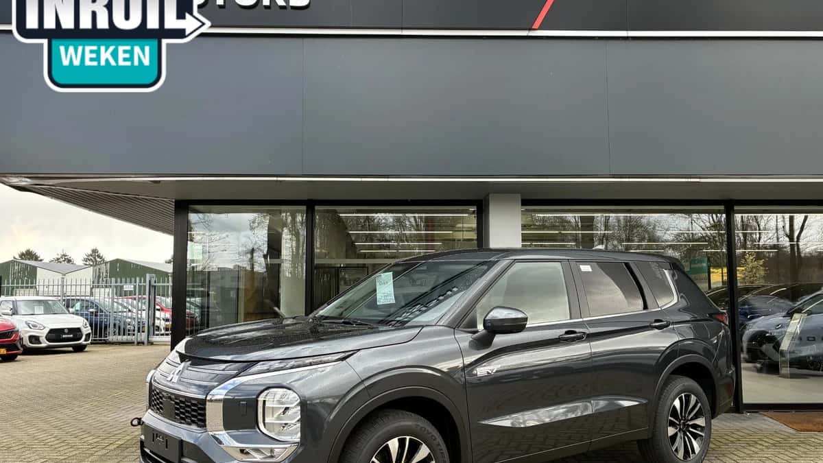 Mitsubishi Outlander (2026) — foto 1