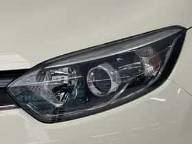 Renault Captur (2015) thumbnail 22