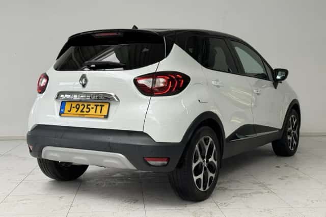 Renault Captur (2019) thumbnail 2