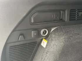 Ford Kuga (2022) thumbnail 45