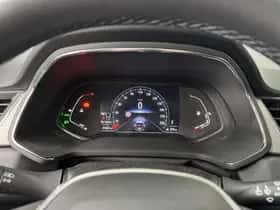 Renault Captur (2021) thumbnail 4