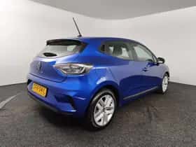 Renault Clio (2024) thumbnail 2