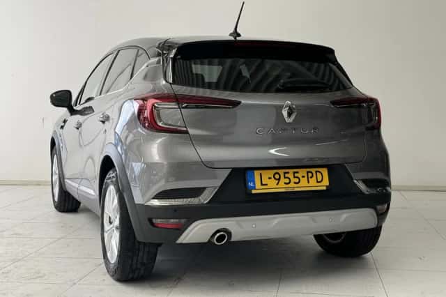 Renault Captur (2021) thumbnail 6