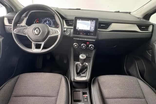 Renault Captur (2021) thumbnail 3
