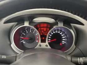 Nissan Juke (2011) thumbnail 4