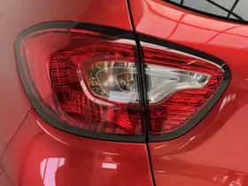 Renault Captur (2016) thumbnail 38