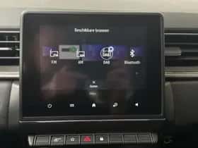 Renault Captur (2021) thumbnail 37