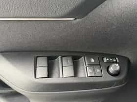 Toyota Yaris Cross (2026) thumbnail 15