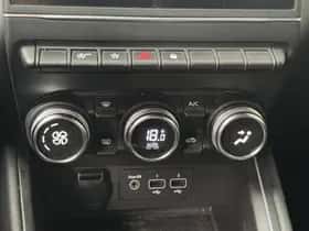 Renault Clio (2021) thumbnail 4