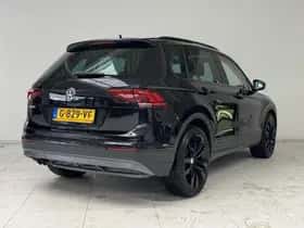 Volkswagen Tiguan (2019) thumbnail 2