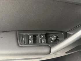 Volkswagen Tiguan (2019) thumbnail 15