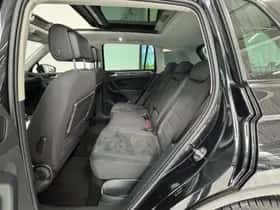 Volkswagen Tiguan (2019) thumbnail 8