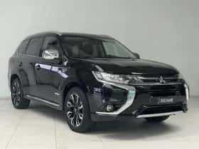 Mitsubishi Outlander (2015) thumbnail 7