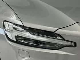 Volvo V60 (2023) thumbnail 24