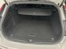 Volvo V60 (2023) thumbnail 9