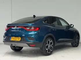 Renault Arkana (2022) thumbnail 2