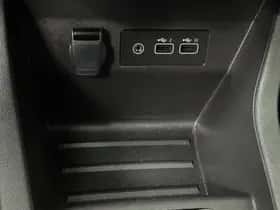 Renault Clio (2024) thumbnail 32