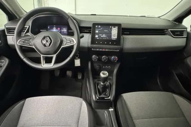 Renault Clio (2024) thumbnail 3