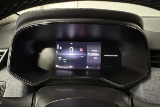 Renault Clio (2024) thumbnail 4