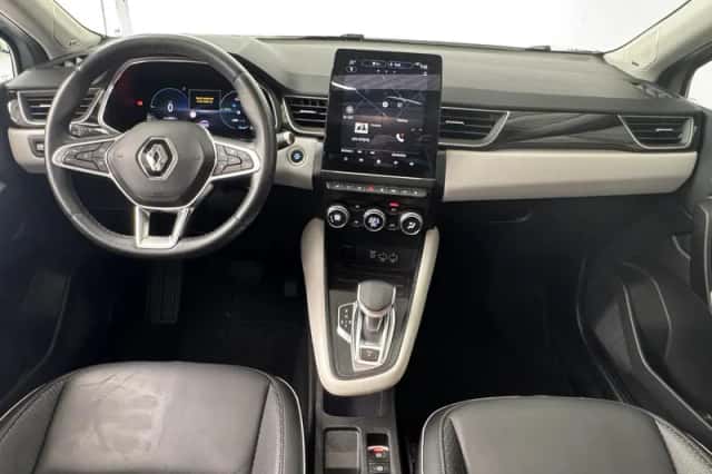Renault Captur (2021) thumbnail 3