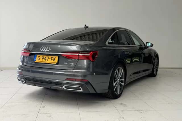 Audi A6 (2018) thumbnail 2